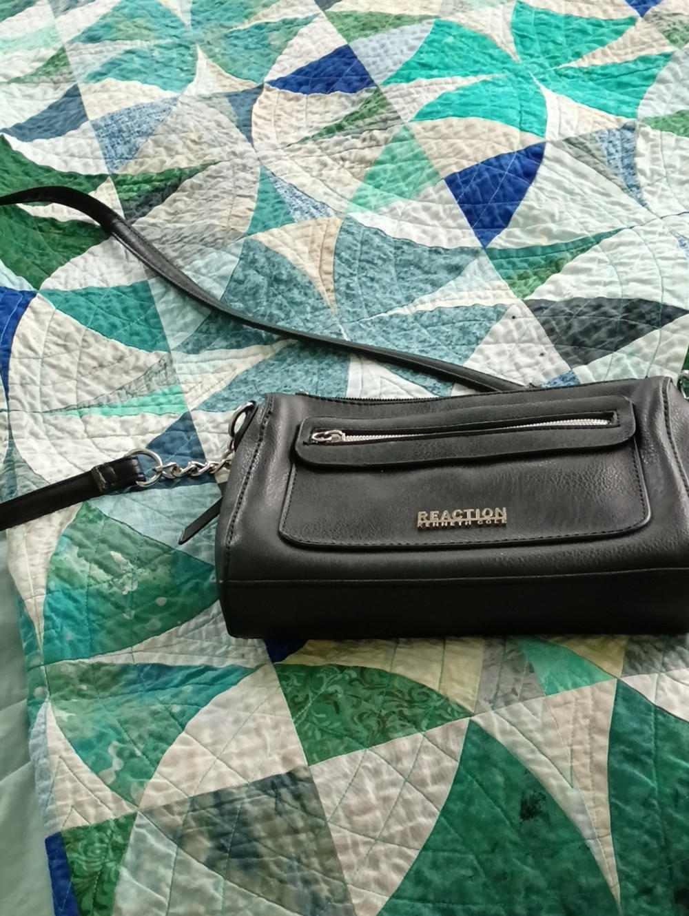 Kenneth Cole Reaction Black Leather Crossbody Bag